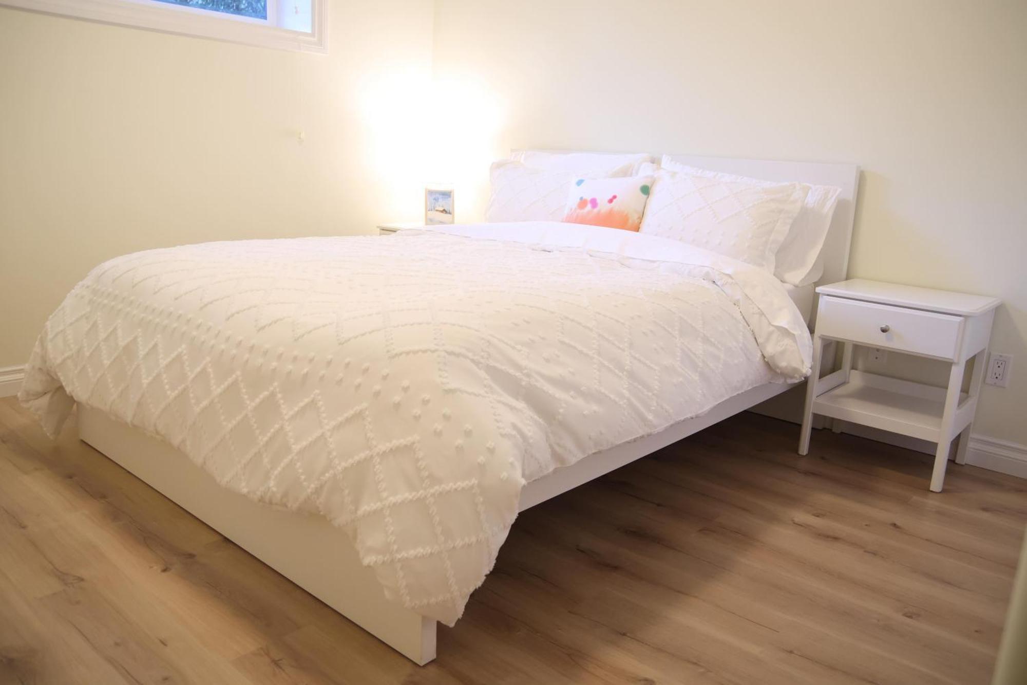 A Private Suite In Port Moody מראה חיצוני תמונה